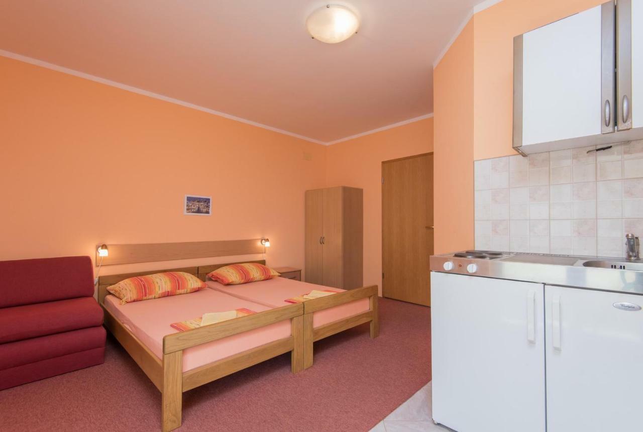 Apartmani Villa Lidija Orebić Buitenkant foto